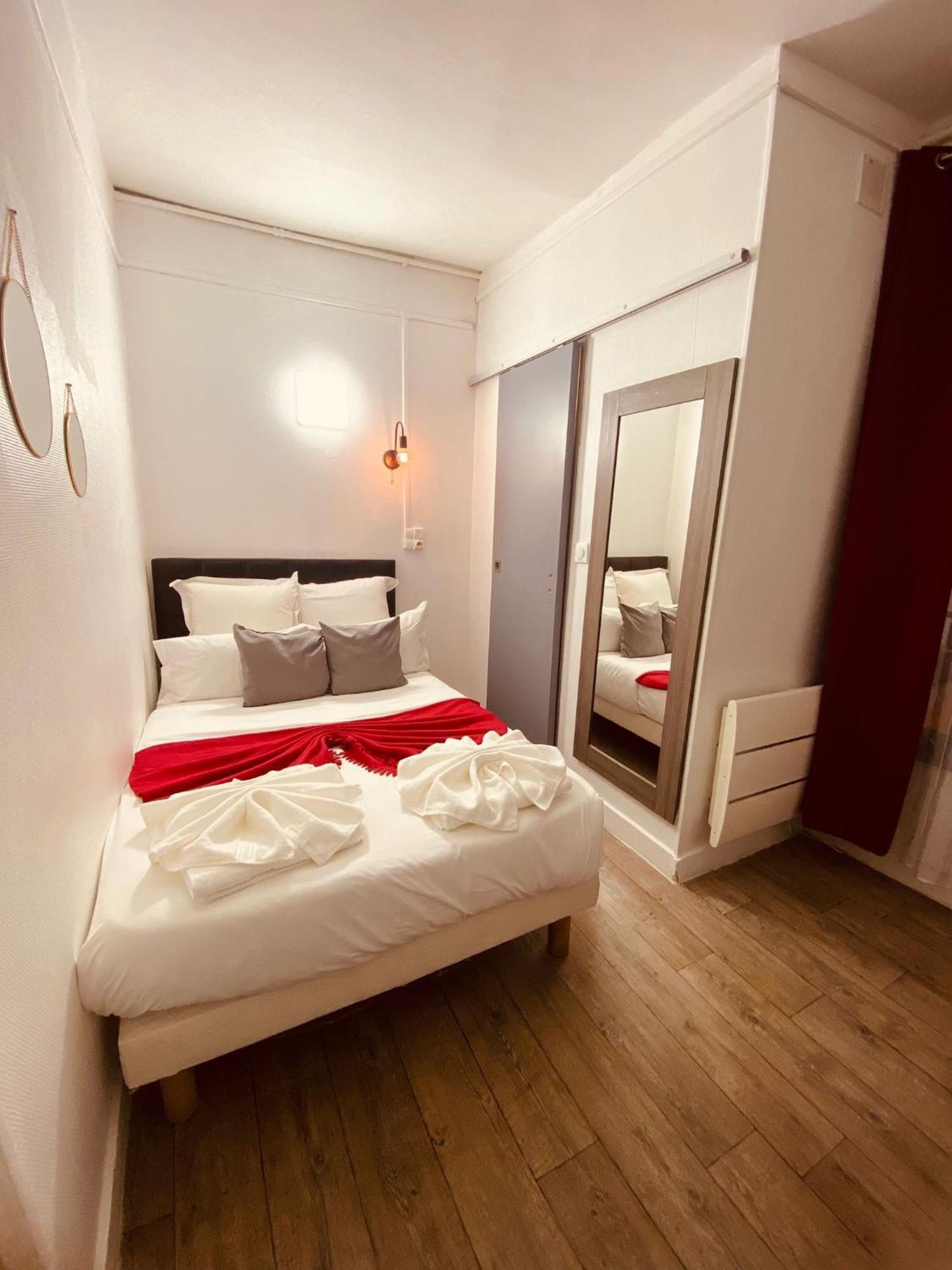 Hotel Louvain Париж Стая снимка